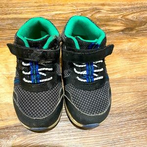 Stride rite size 7 toddler sneakers